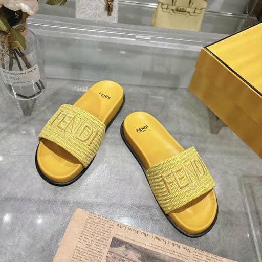 Fendi Slipper-11